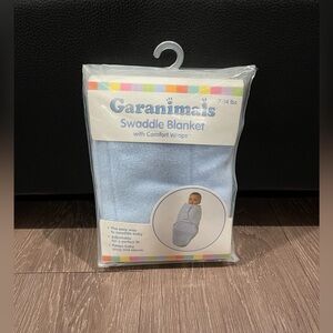 GARANIMALS SWADDLE BLANKET WITH COMFORT WRAPS, 7-14 LBS - Blue